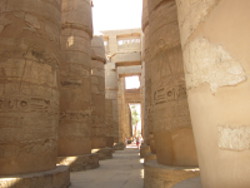 Colonnes du temple d'Amon à karnak